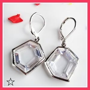 ☆5/$15 Crystal Dangle Classy Earrings